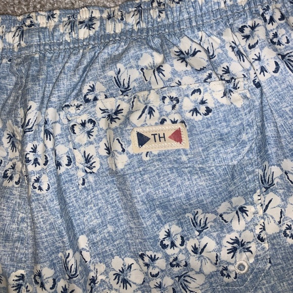 Tommy Hilfiger Blue & White Tropical Swimtrunks size M - Picture 10 of 10